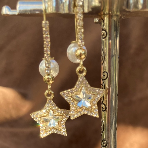 🌟New Star Pearl Drop Earrings with Crystals - Picture 3 of 8